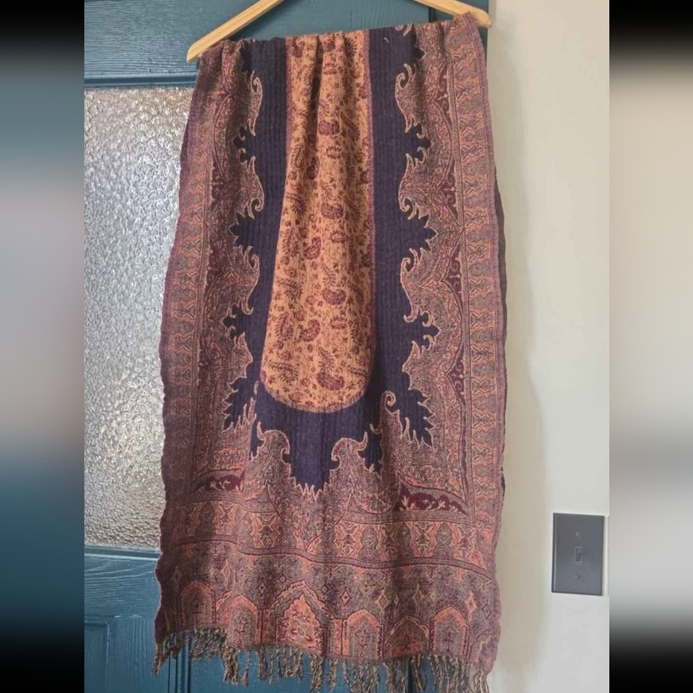 100% Wool Scarf